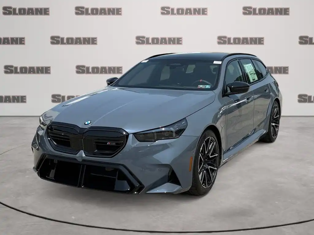 2027 BMW M5 M5 Touring's photo