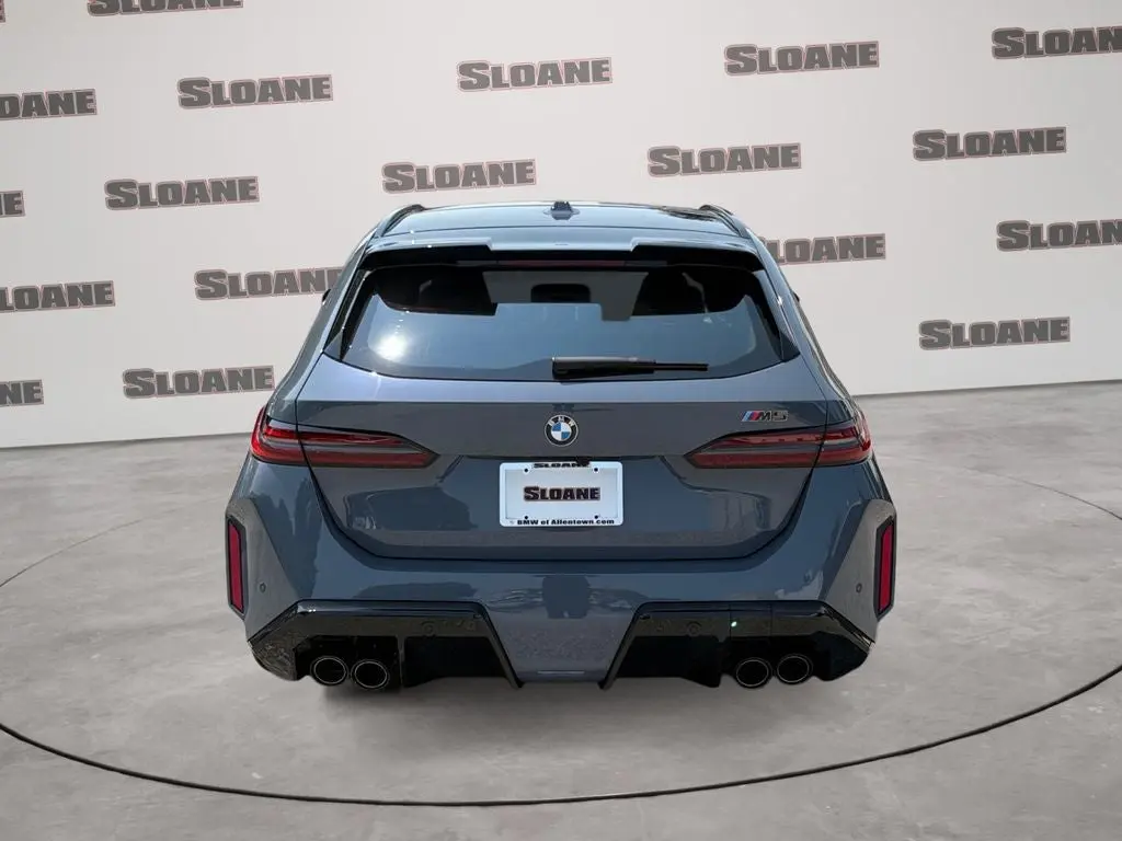 2027 BMW M5 M5 Touring photo 4