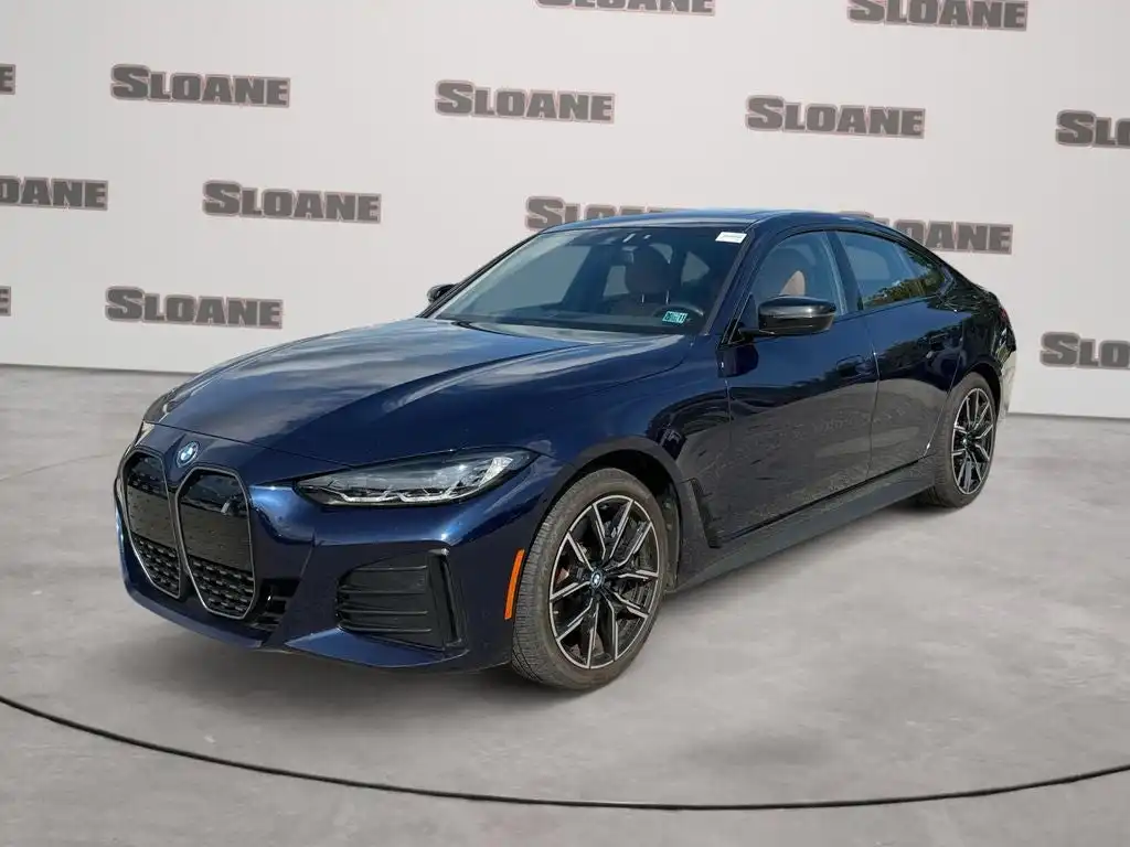 2024 BMW i4 xDrive40's photo