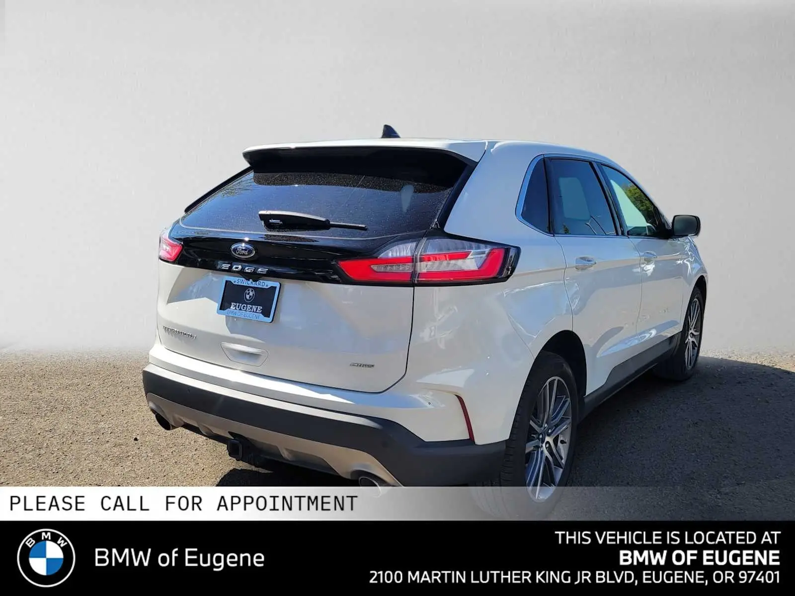 2022 Ford Edge Titanium AWD photo 3