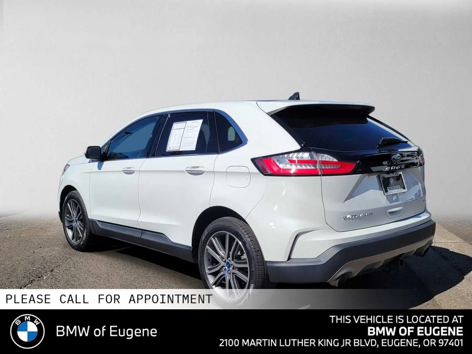 2022 Ford Edge Titanium AWD photo 5