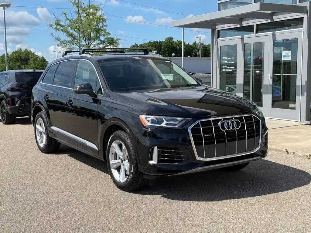 2021 Audi Q7 55 Premium quattro Tiptronic's photo