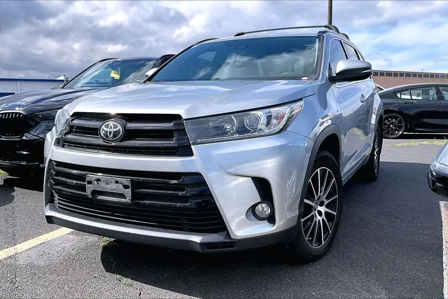 2017 Toyota Highlander SE 4WD V6's photo
