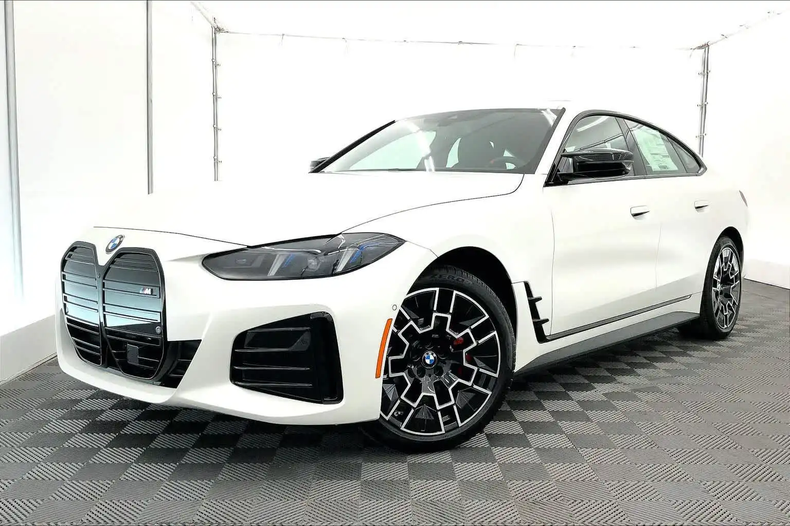 2026 BMW i4 M60's photo