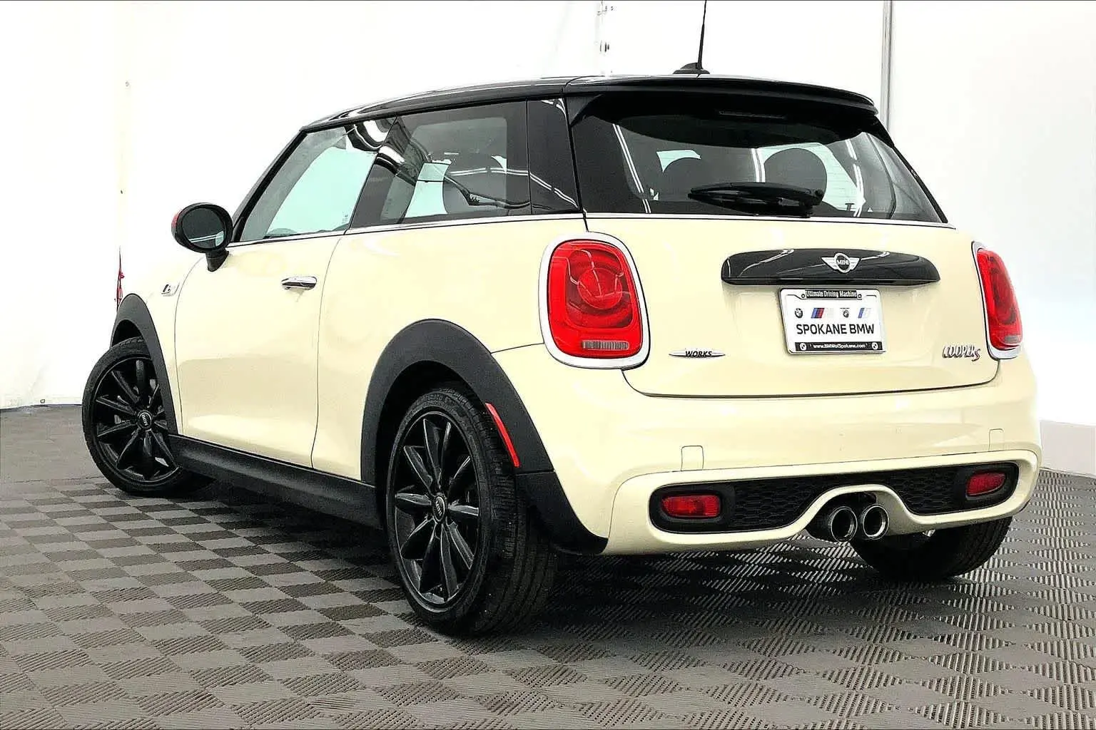 2017 MINI Cooper S photo 4