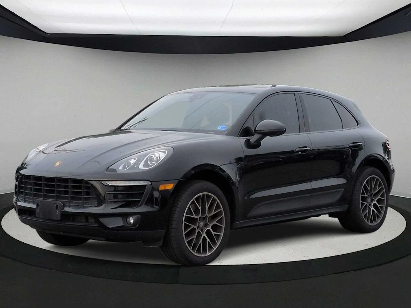2018 Porsche Macan Base photo 4