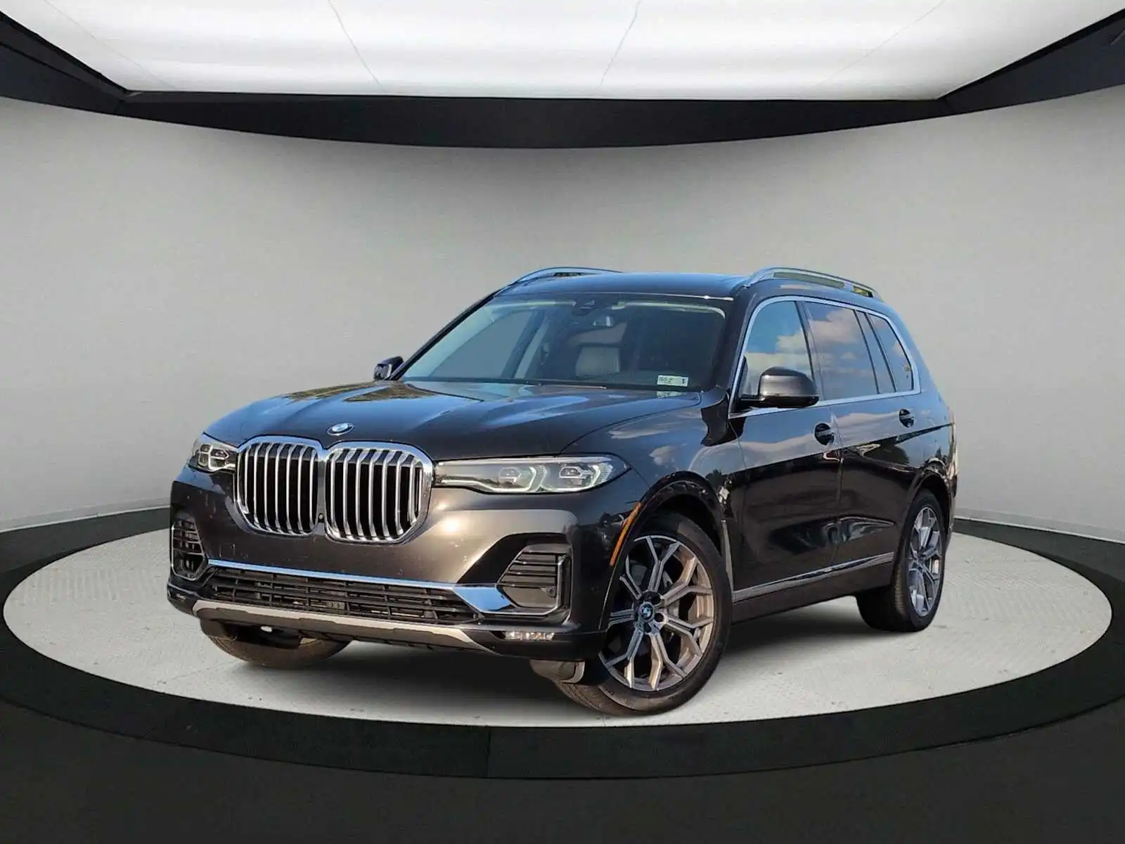 2020 BMW X7 xDrive40i's photo
