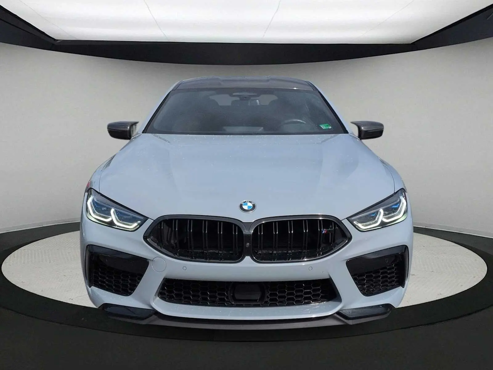 2024 BMW M8 Competition photo 3