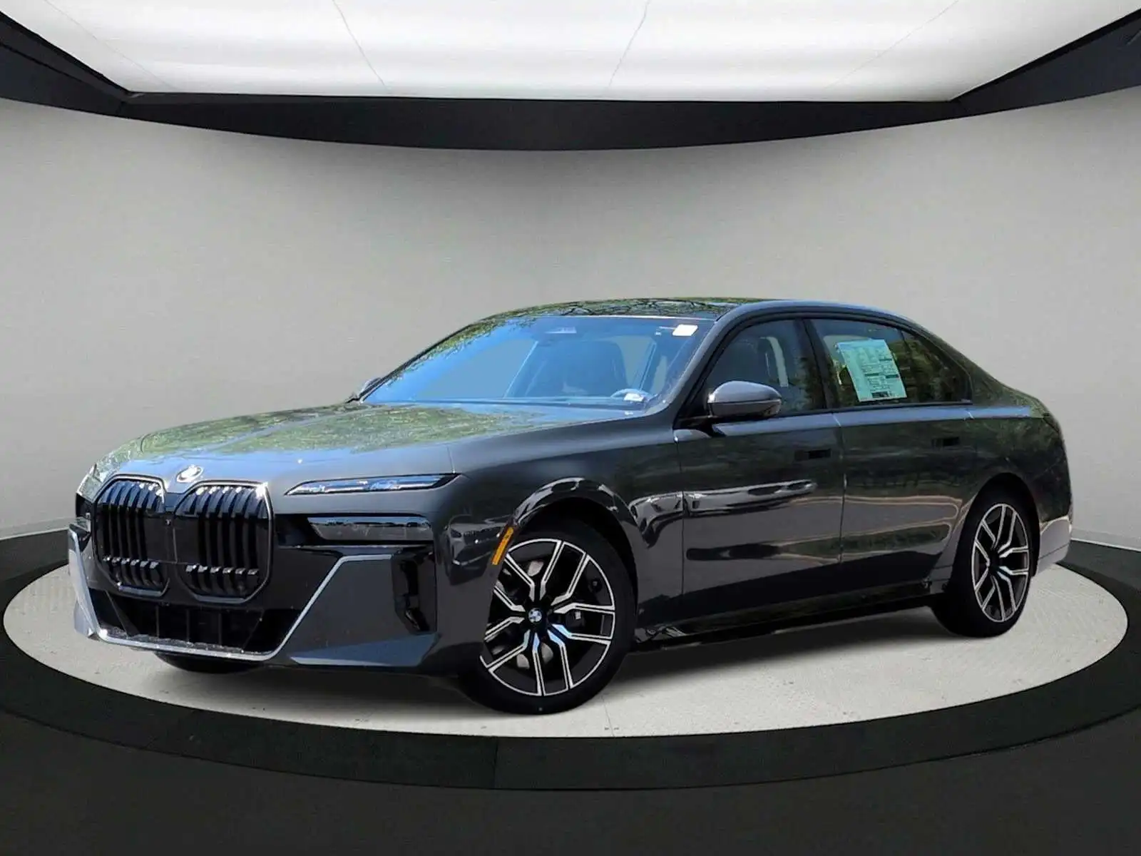 2026 BMW i7 xDrive60 Sedan's photo