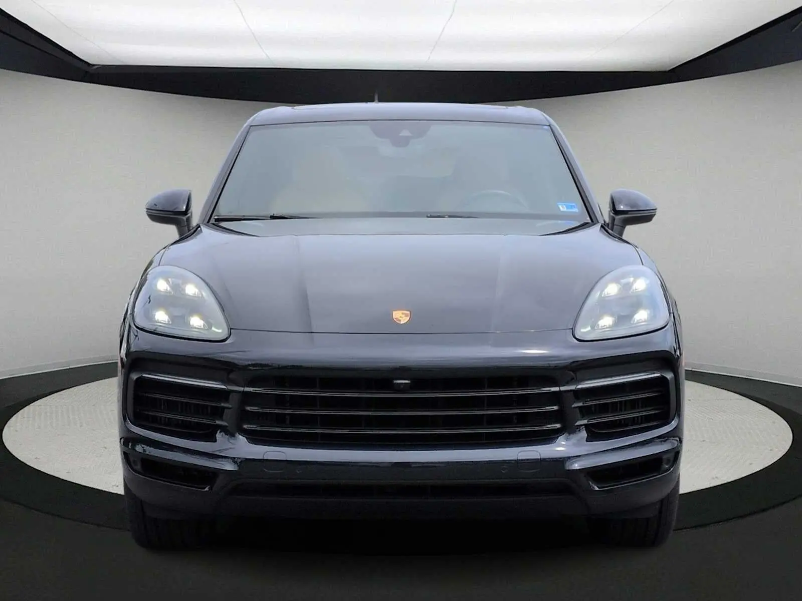 2021 Porsche Cayenne E-Hybrid photo 3