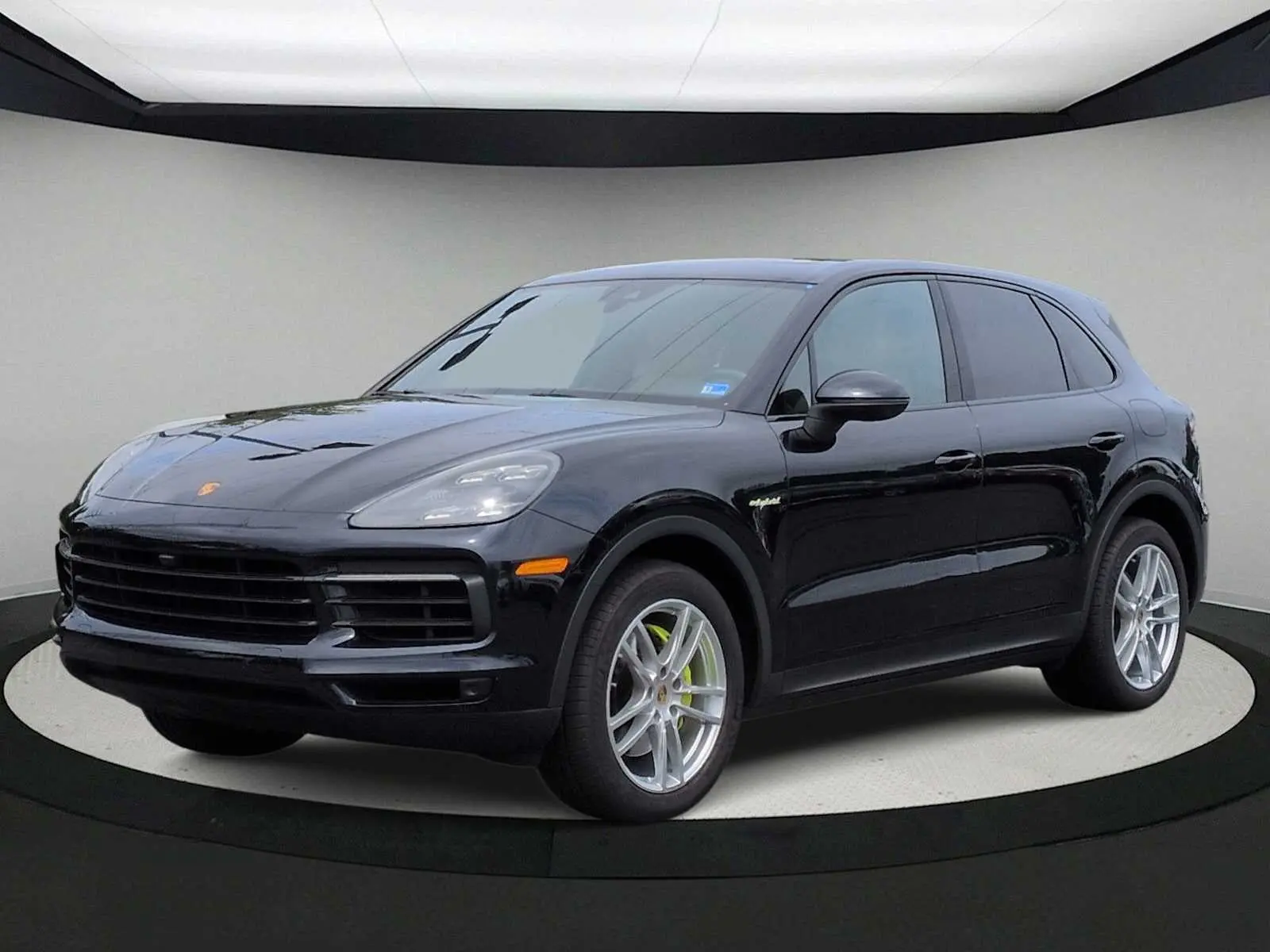 2021 Porsche Cayenne E-Hybrid photo 4