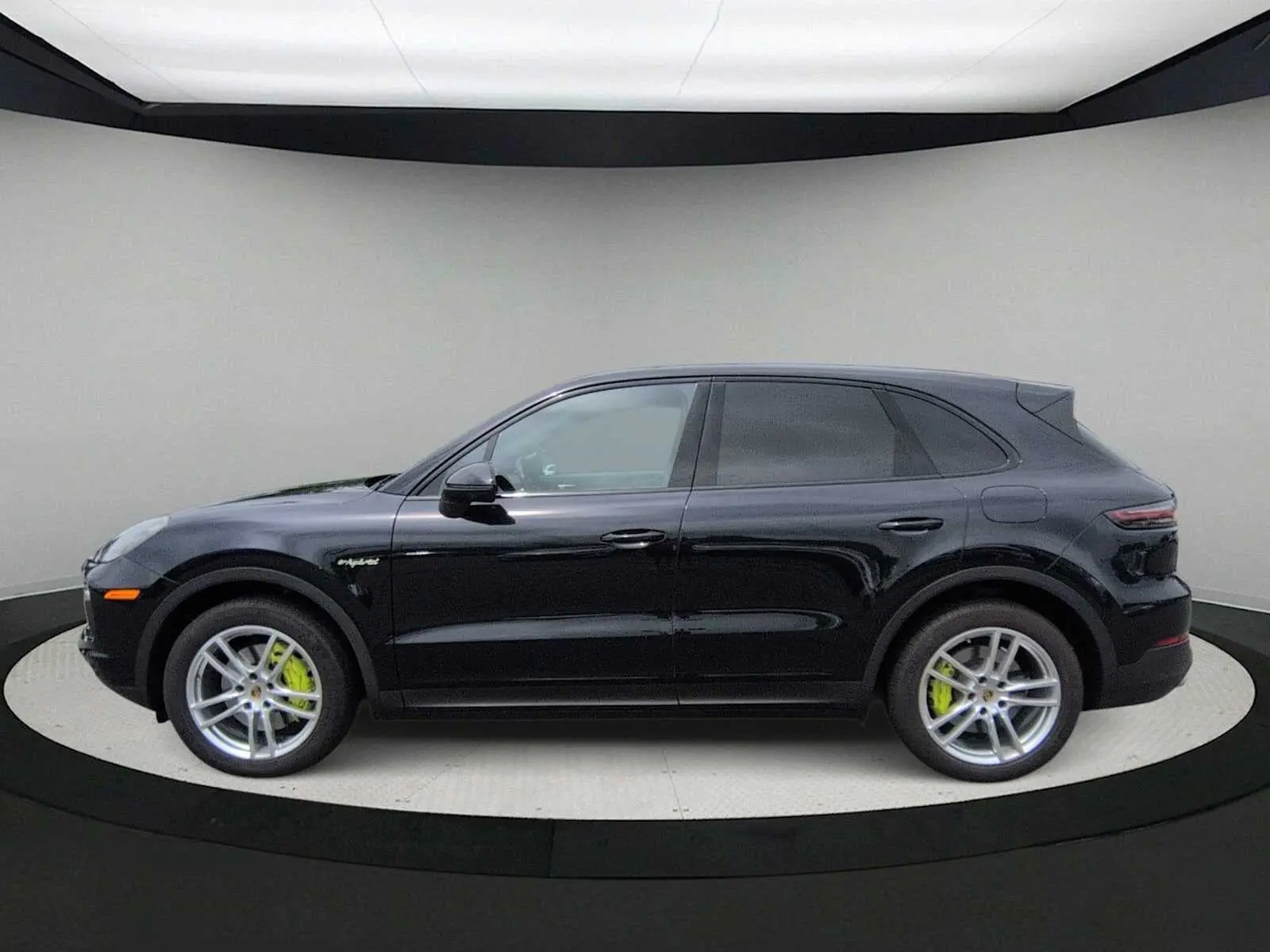 2021 Porsche Cayenne E-Hybrid photo 5