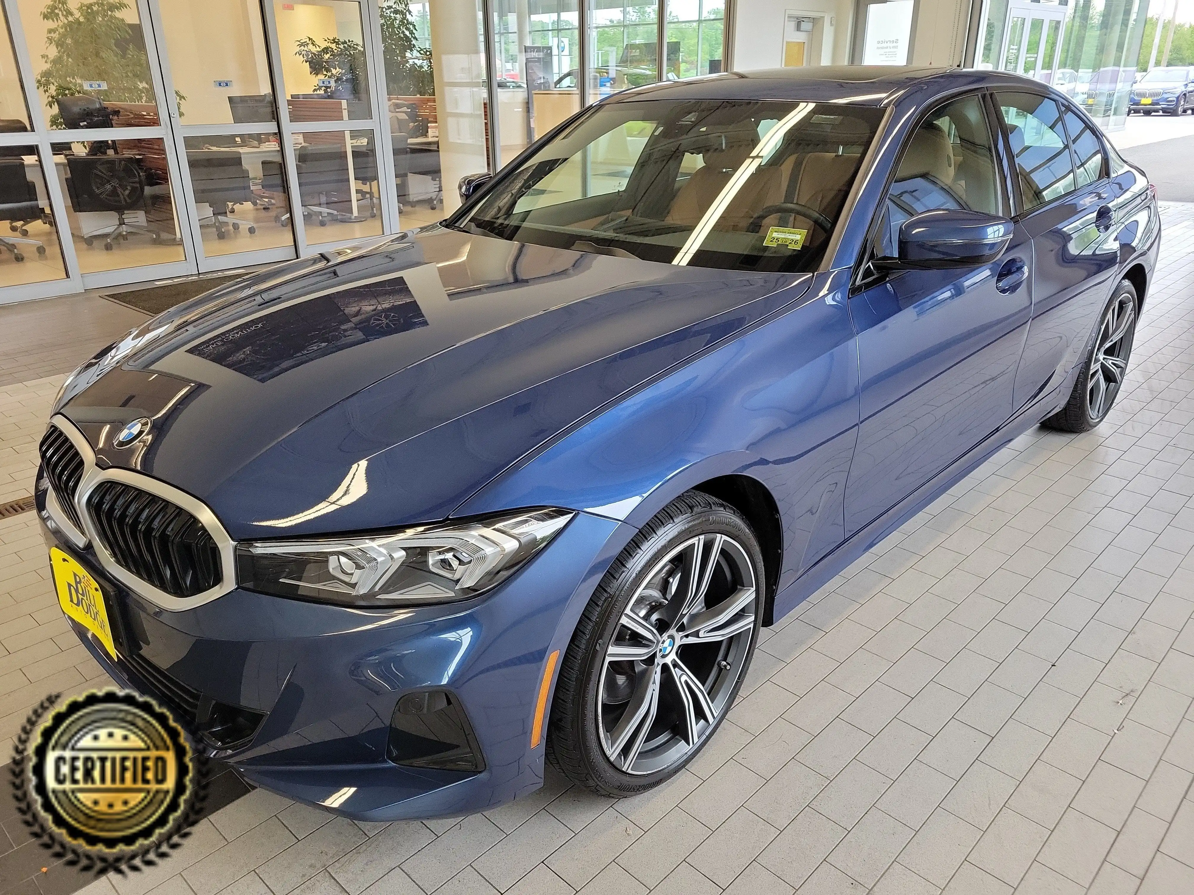 2023 BMW 3 Series 330i xDrive Sedan's photo