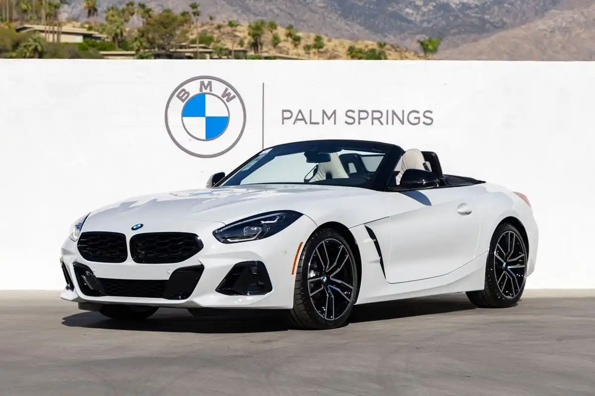 2026 BMW Z4 sDrive30i's photo
