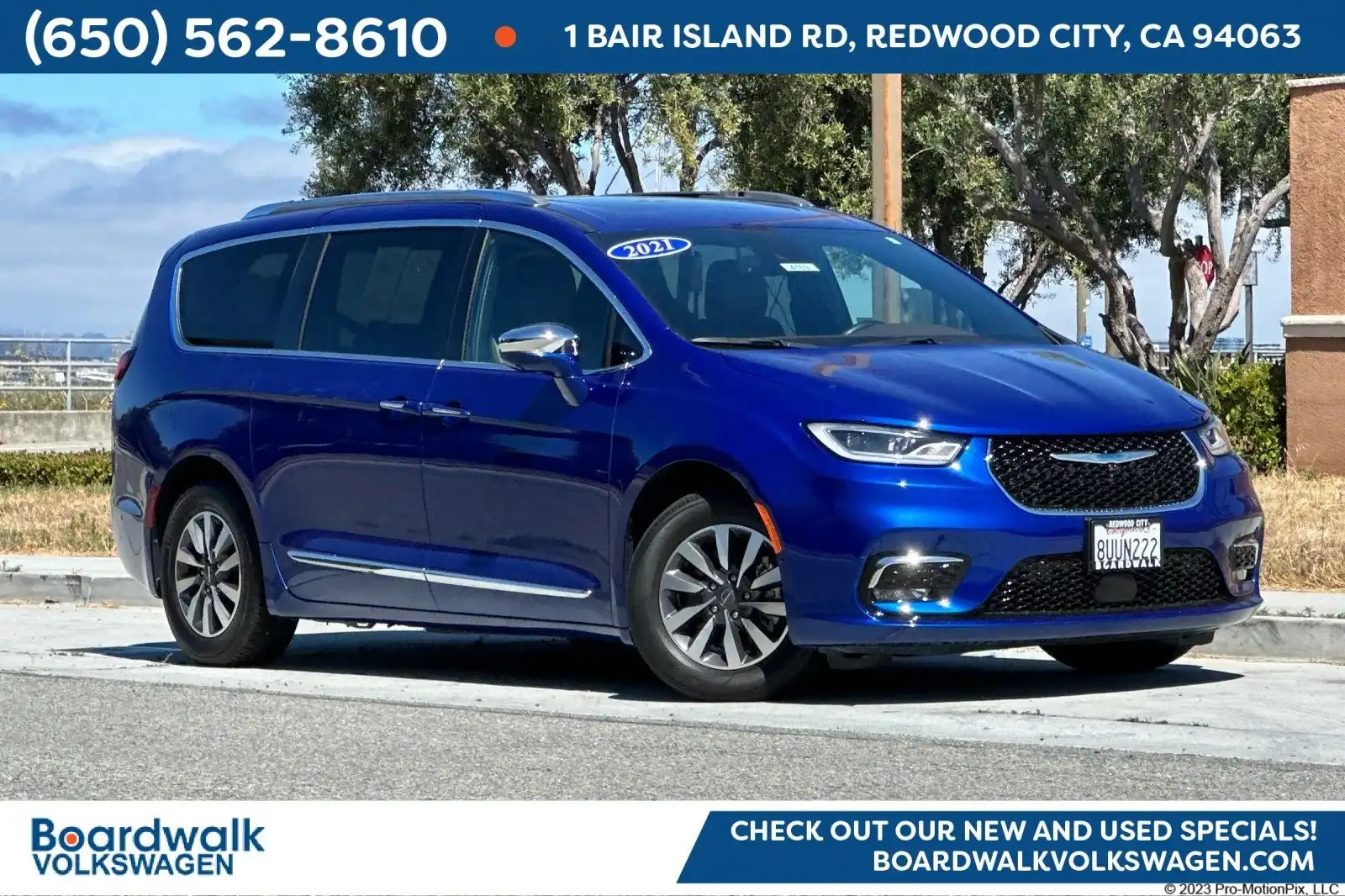 2021 Chrysler Pacifica Hybrid Limited Hybrid's photo