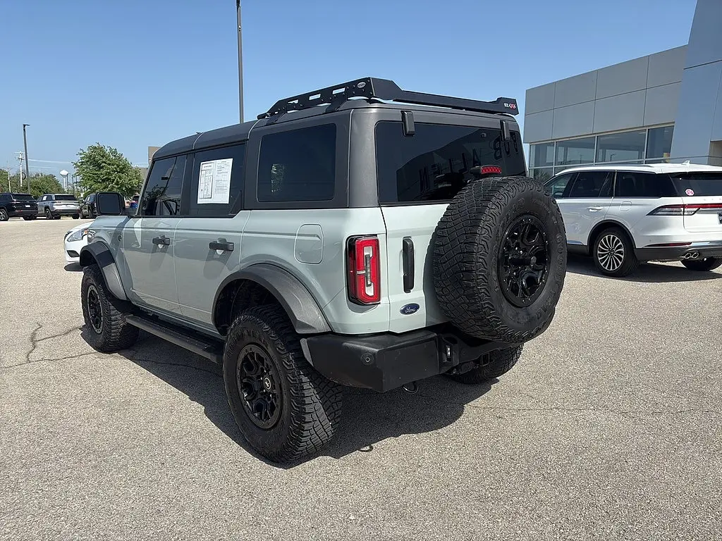 2022 Ford Bronco Wildtrak 4x4 photo 3