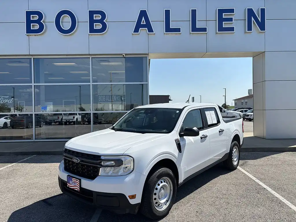 2023 Ford Maverick XLT FWD's photo