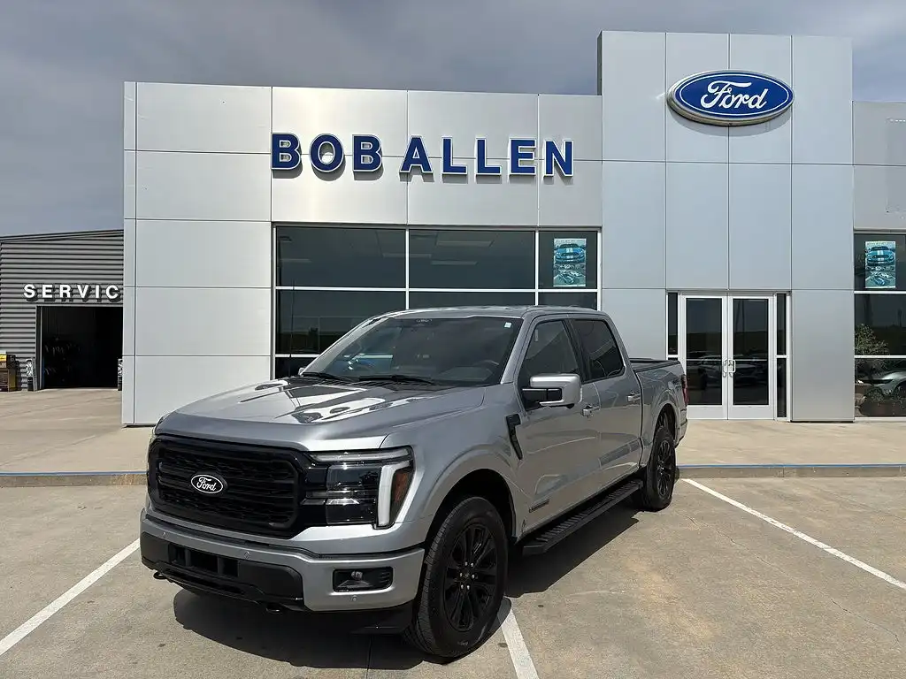 2025 Ford F-150 Lariat 4x4 SuperCrew 5-1/2 Box's photo