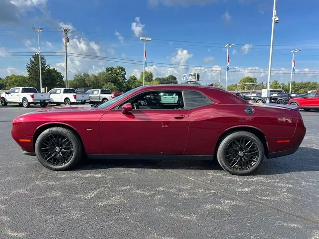 2017 Dodge Challenger GT photo 4