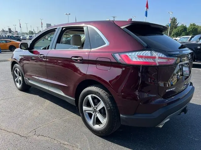 2020 Ford Edge Titanium AWD photo 5