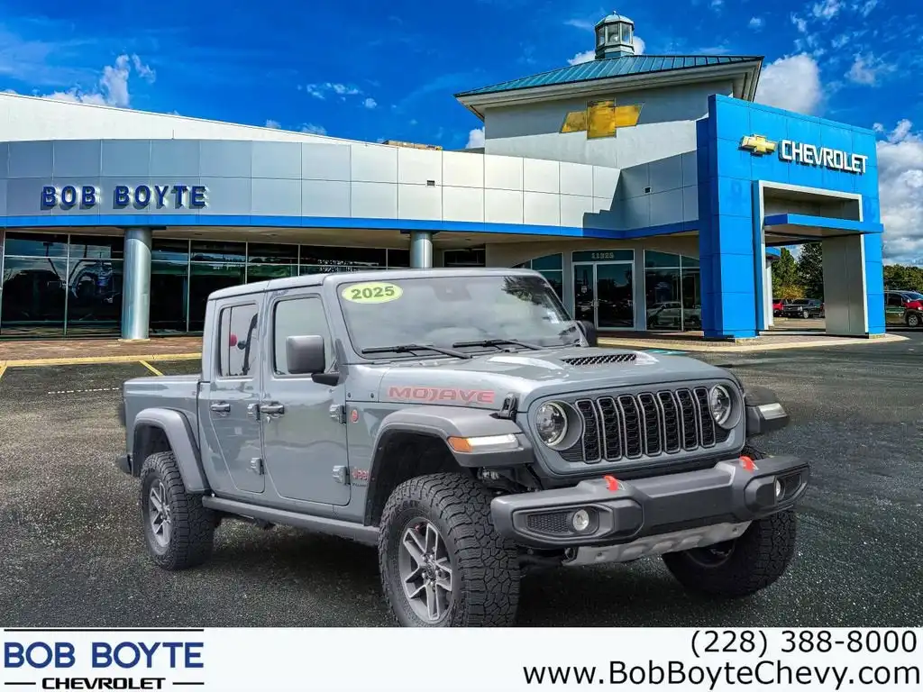 2025 Jeep Gladiator Mojave Auto's photo