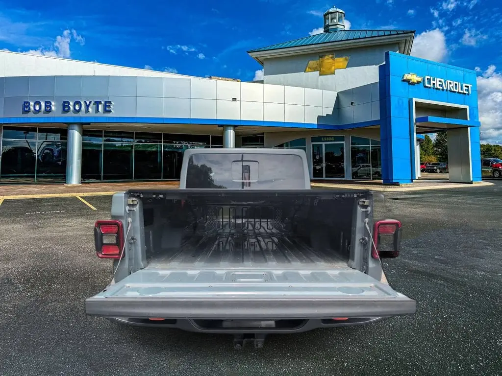 2025 Jeep Gladiator Mojave Auto photo 5