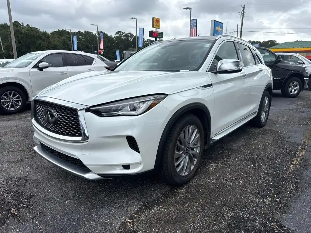 2023 INFINITI QX50 Luxe AWD's photo