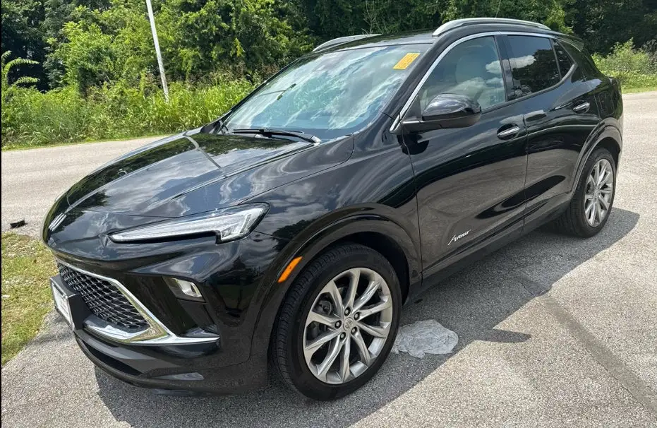 2024 Buick Encore GX Avenir photo 1