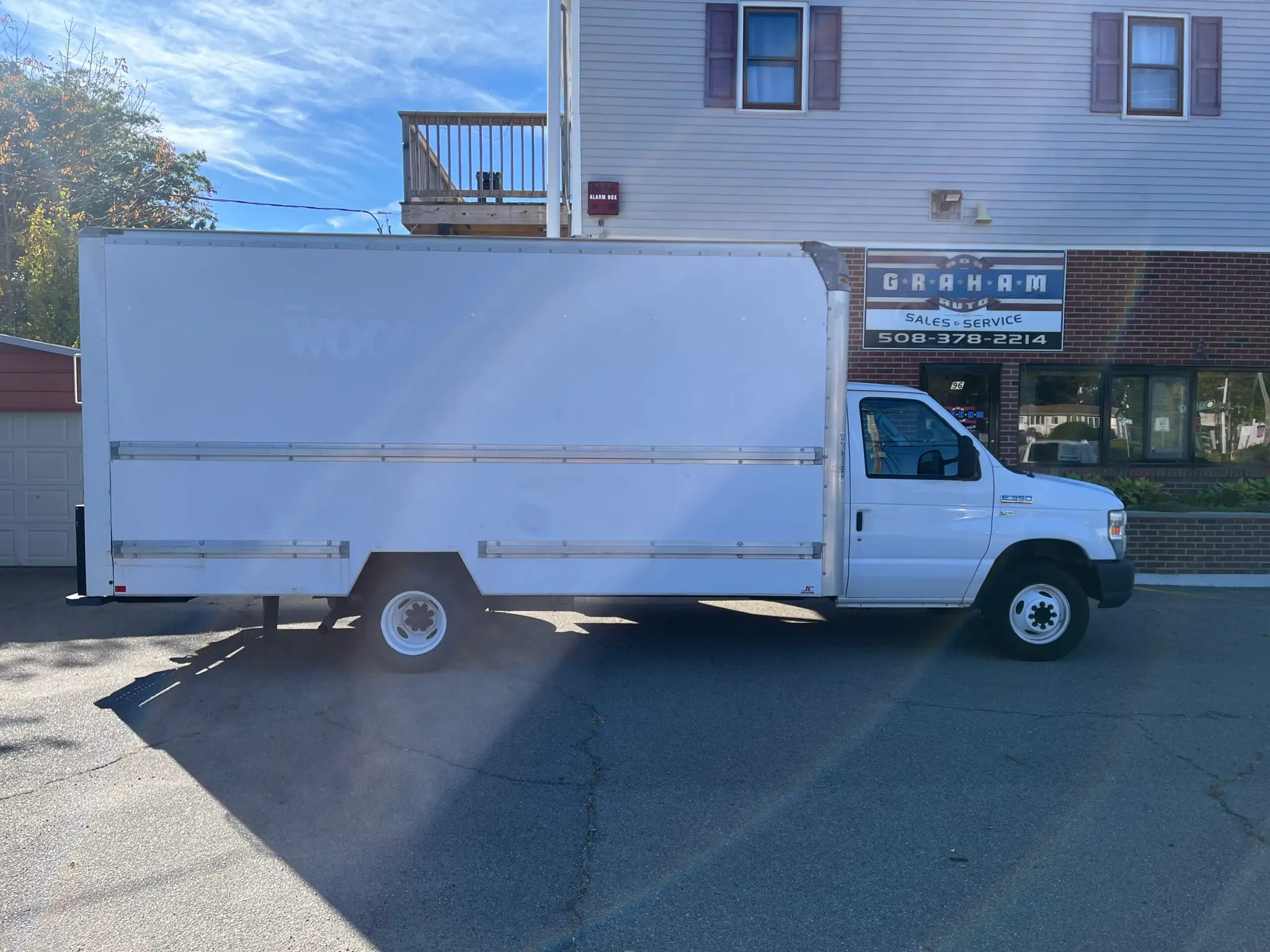2009 Ford E-Series E-350 photo 4