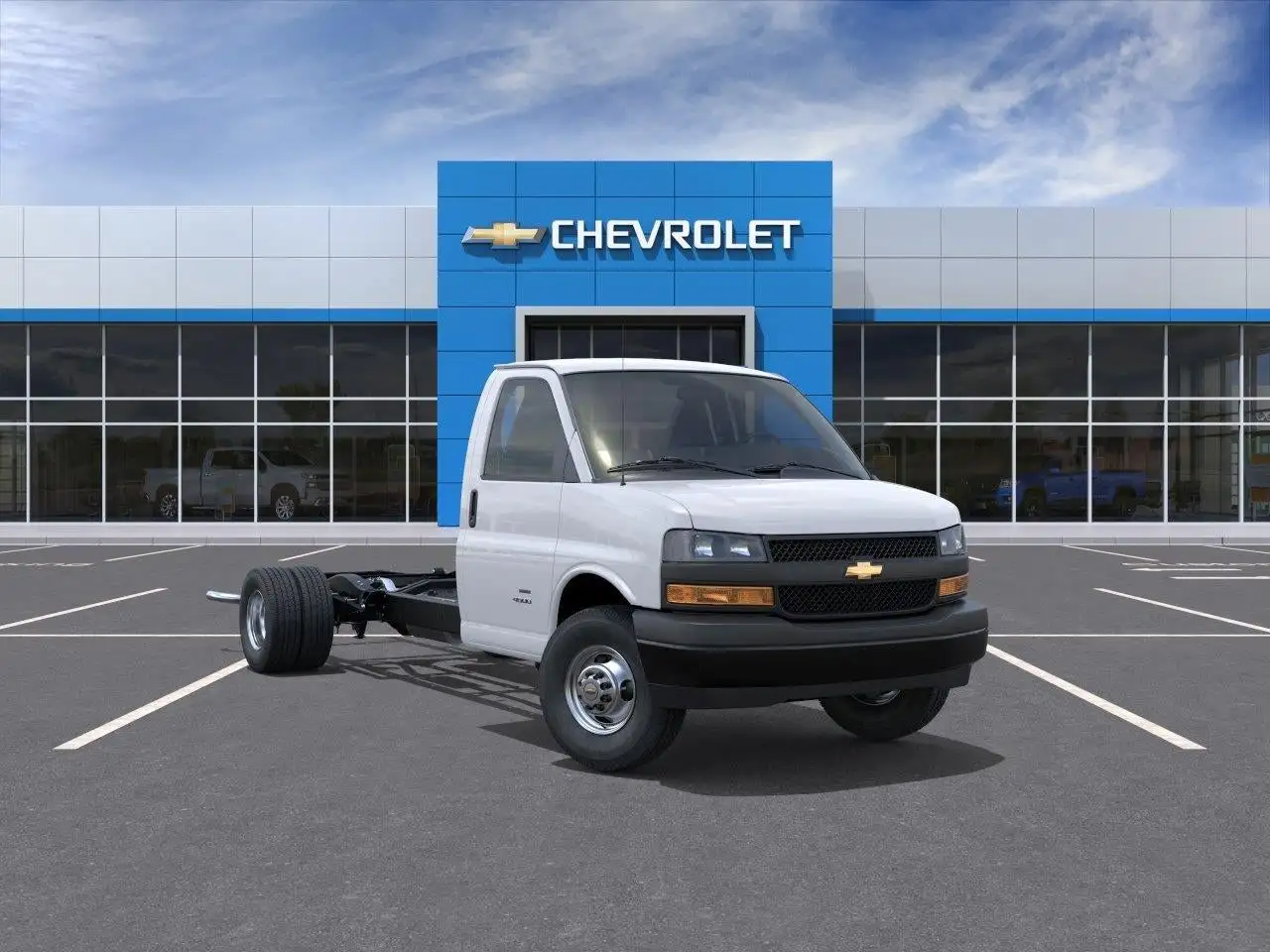 2026 Chevrolet Express 4500 177" WB's photo