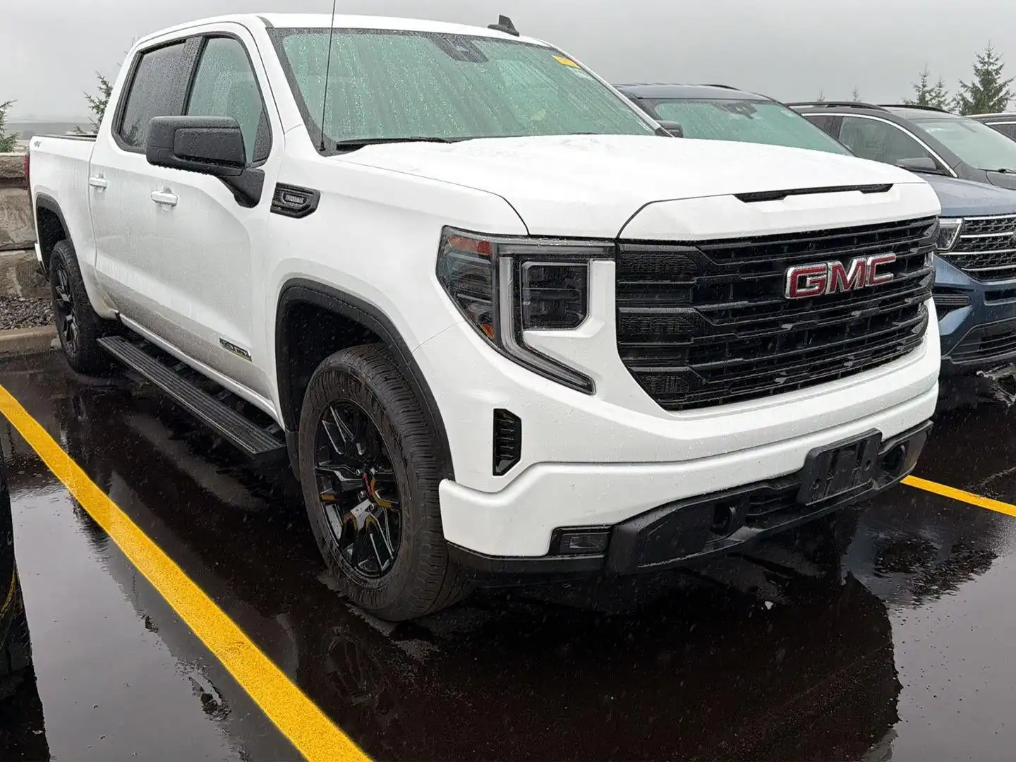 2024 GMC Sierra 4WD Crew Cab Std Box Elevation 3VL's photo