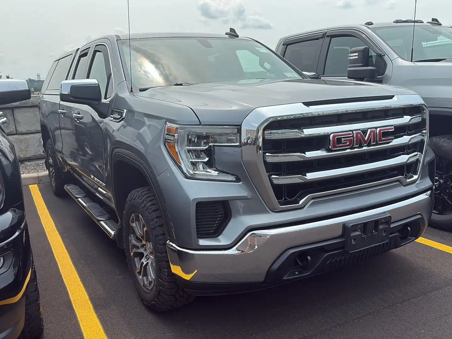 2020 GMC Sierra 4WD Double Cab Standard Box SLE's photo