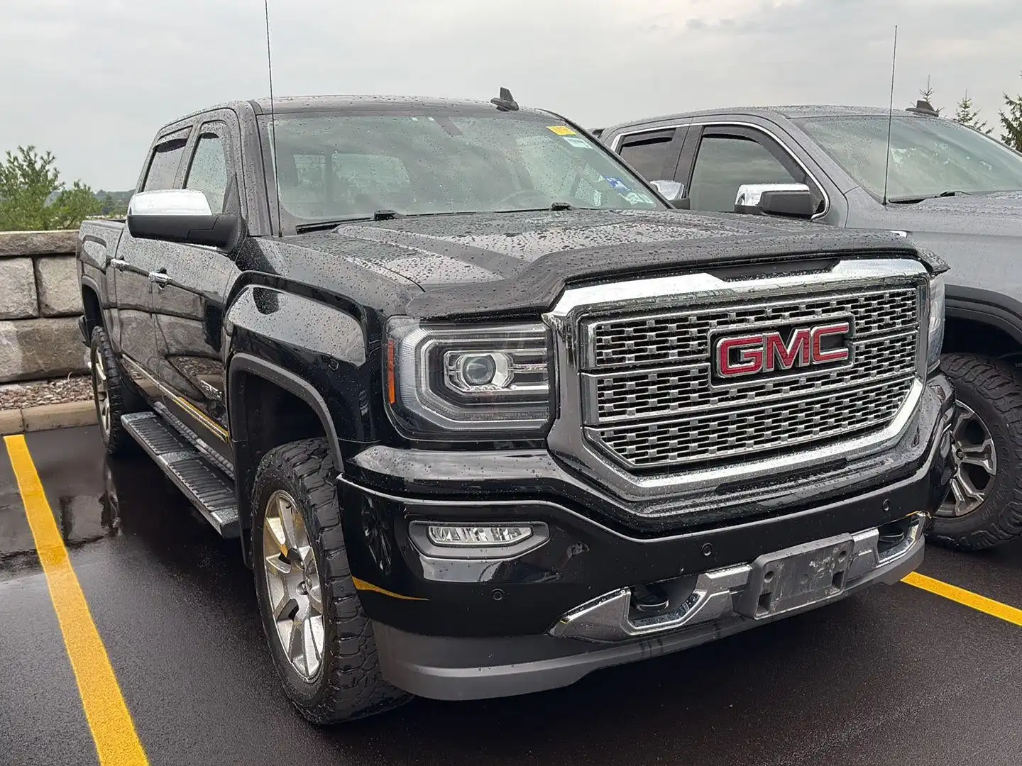 2016 GMC Sierra 4WD Crew Cab Short Box's photo