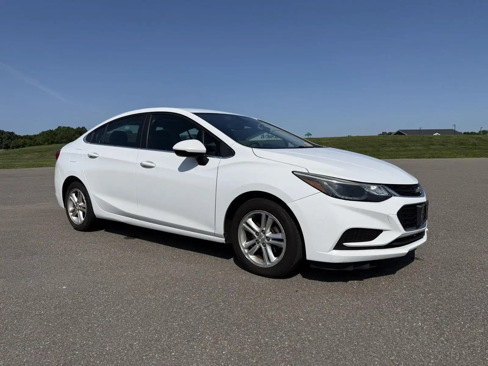 2017 Chevrolet Cruze LT Auto's photo