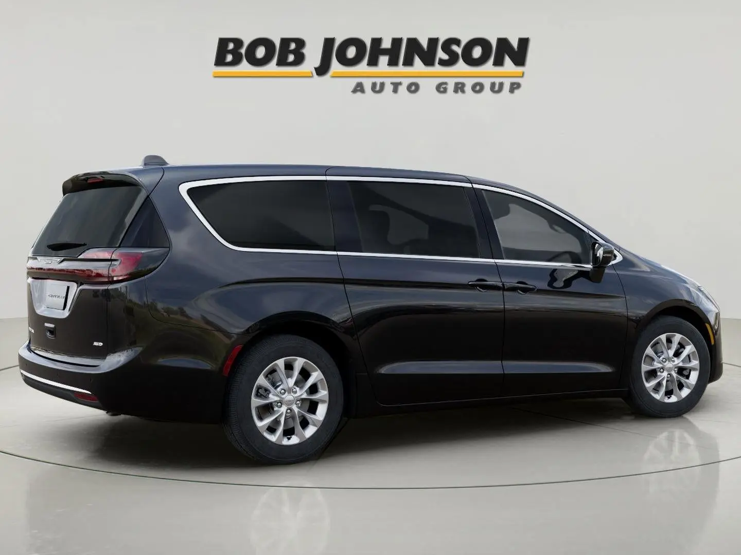 2027 Chrysler Pacifica Select AWD photo 3