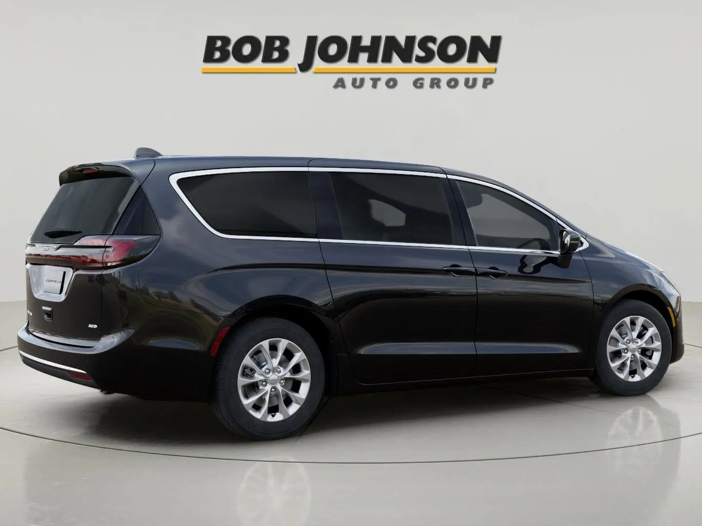 2027 Chrysler Pacifica Select AWD photo 3