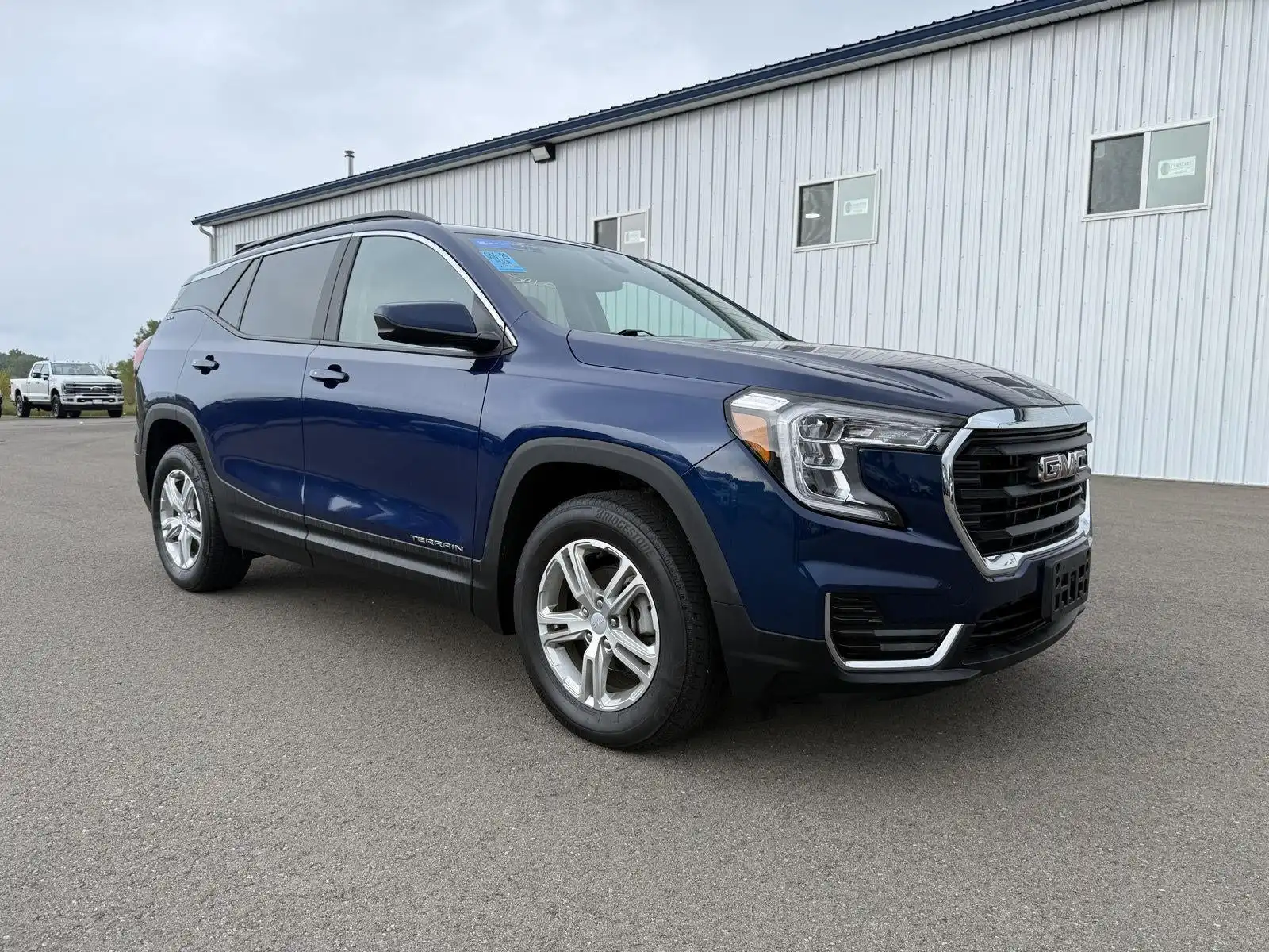 2023 GMC Terrain SLE AWD's photo