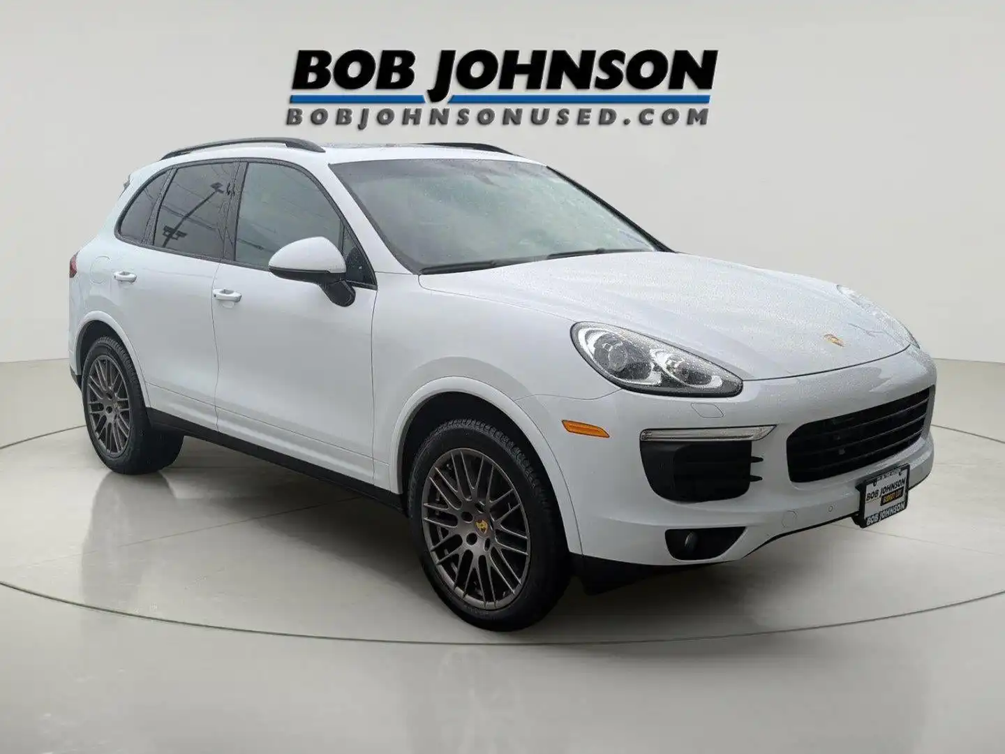 2017 Porsche Cayenne Platinum Edition's photo