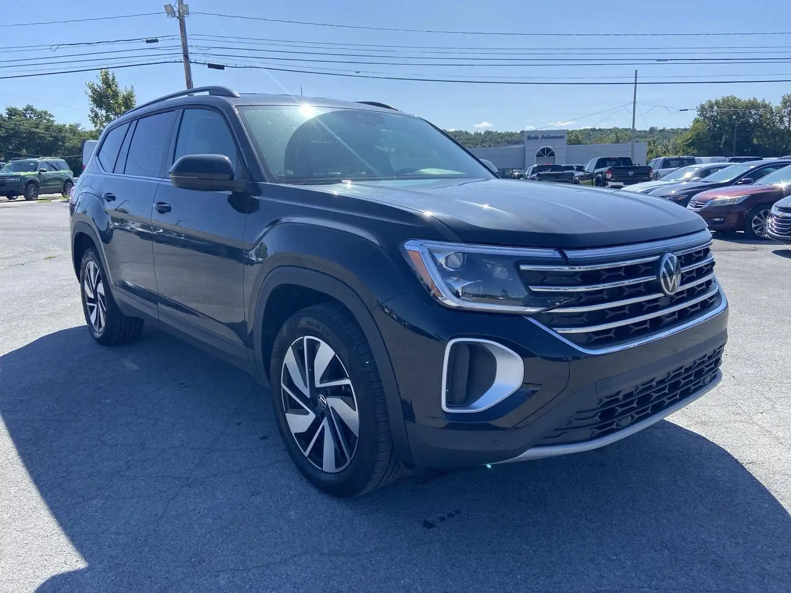 2026 Volkswagen Atlas 2.0T SE with Tech 4Motion's photo