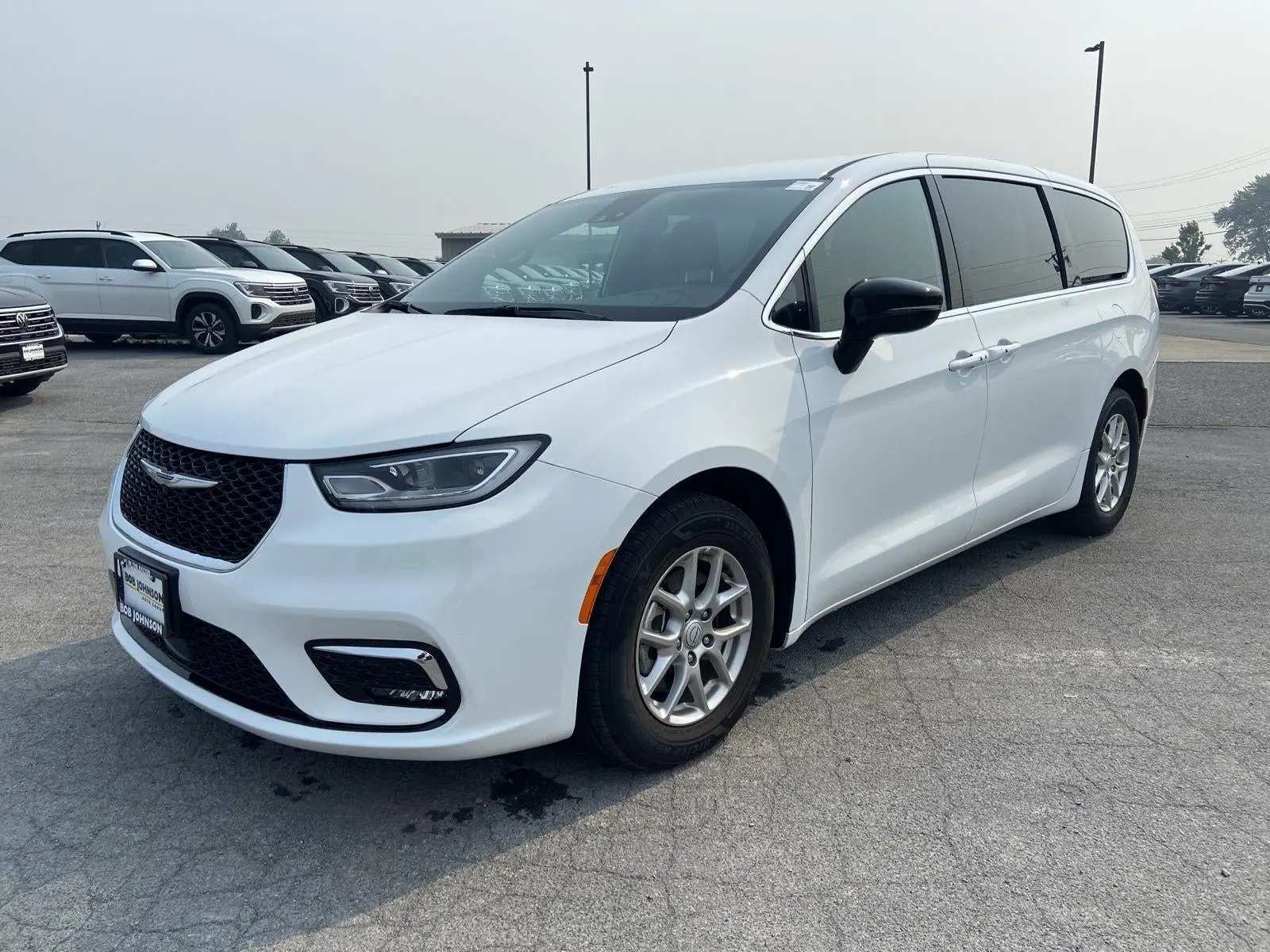 2025 Chrysler Pacifica Select photo 3