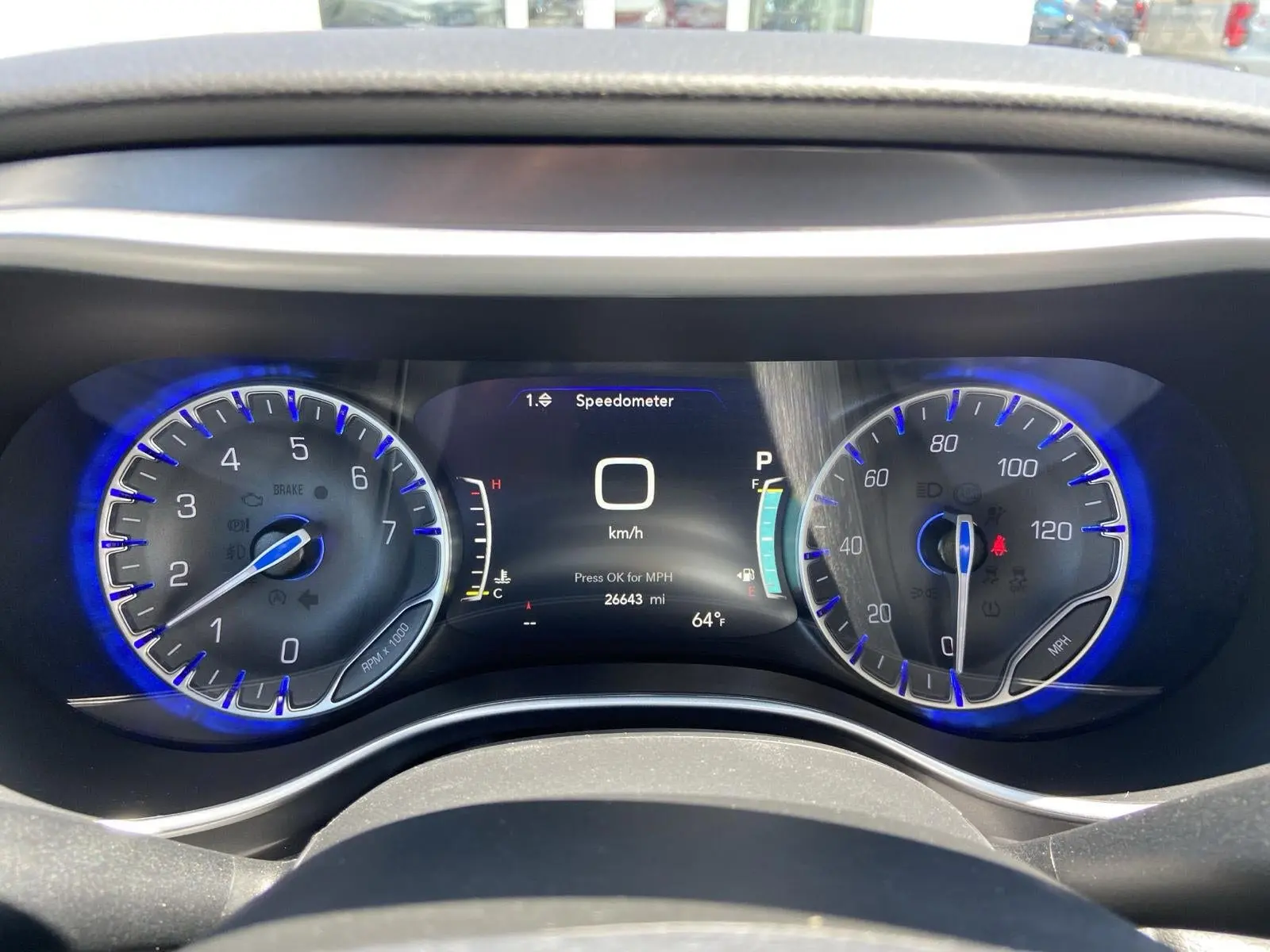 2025 Chrysler Pacifica Select photo 4