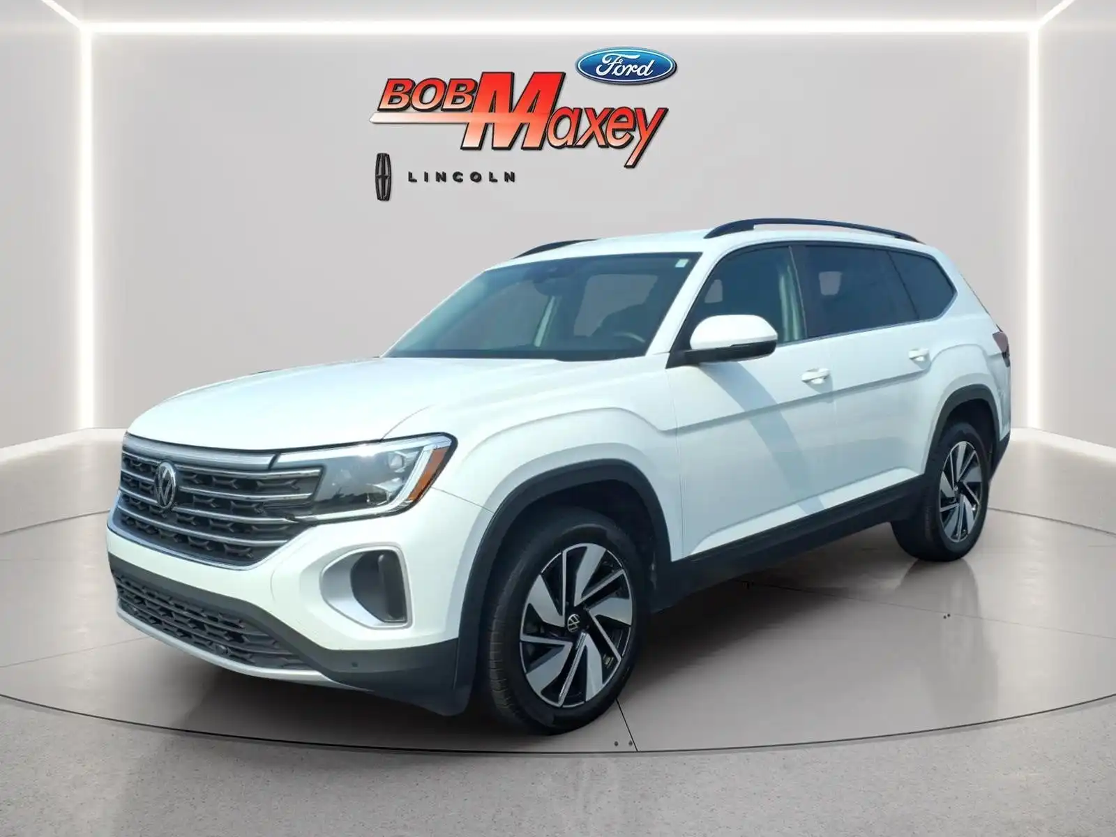 2024 Volkswagen Atlas 2.0T SE w/Tech 4MOTION's photo