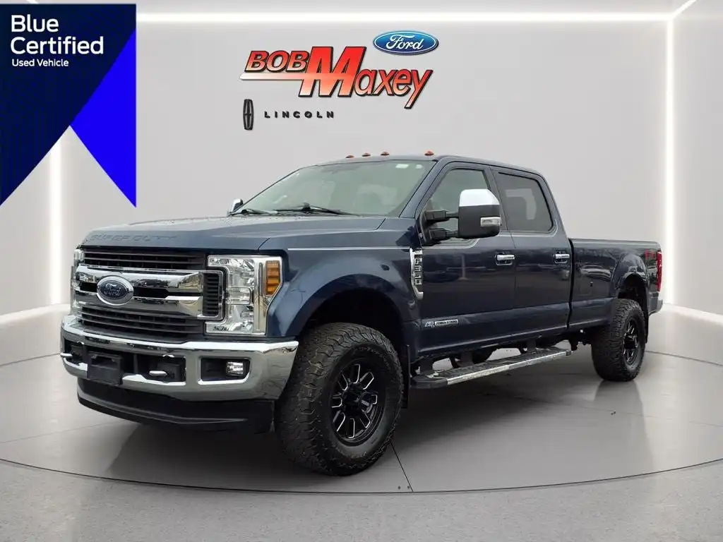 2018 Ford F-350 XLT 4WD Crew Cab SRW 8' Box's photo