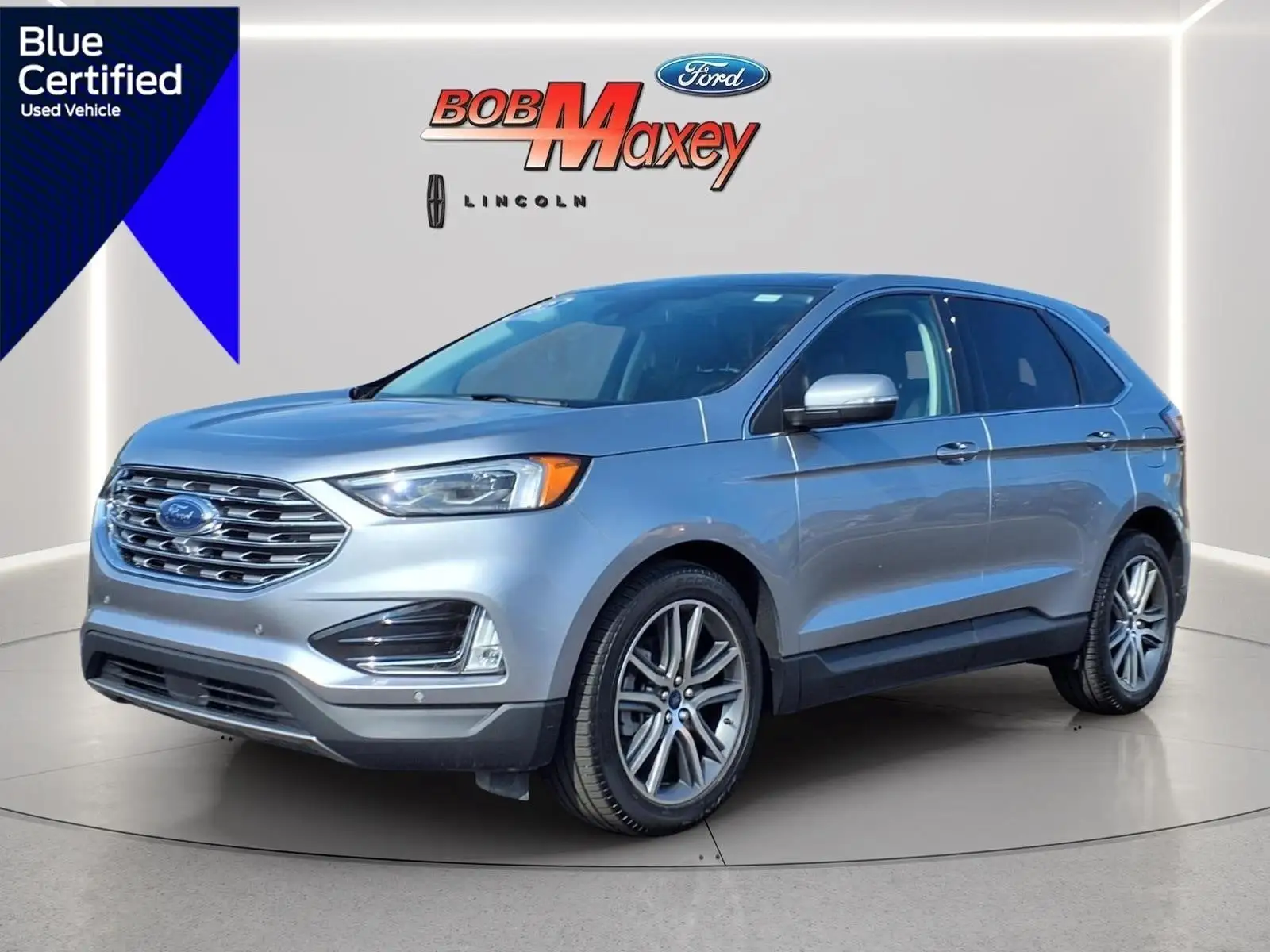 2022 Ford Edge Titanium AWD photo 1