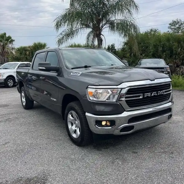 2021 RAM 1500 Big Horn/Lone Star 4x4 Crew Cab 5'7's photo