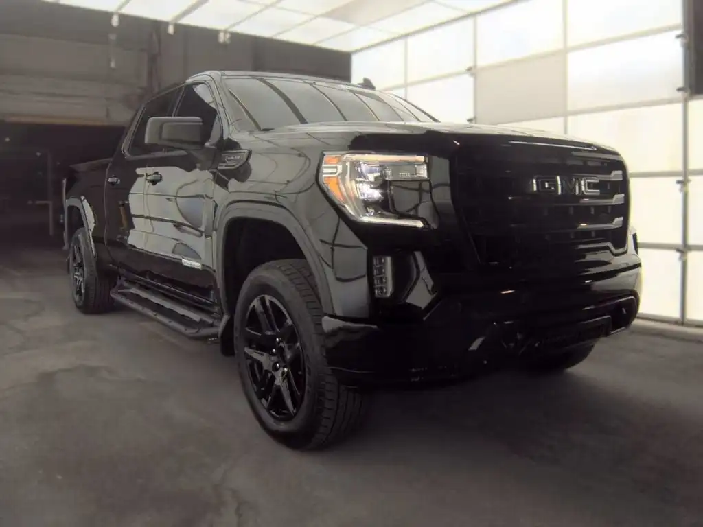 2020 GMC Sierra Elevation 4WD Crew Cab Standard Box's photo