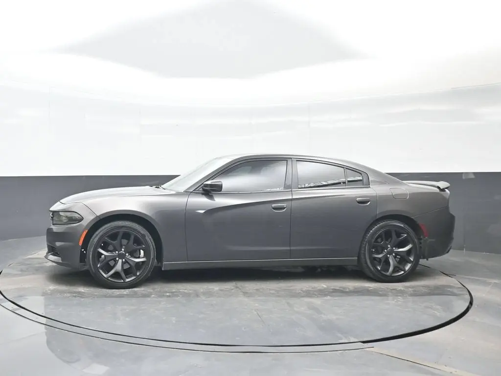 2020 Dodge Charger SXT photo 3