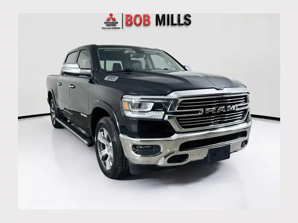 2020 RAM 1500 Laramie 4x4 Crew Cab 5'7's photo