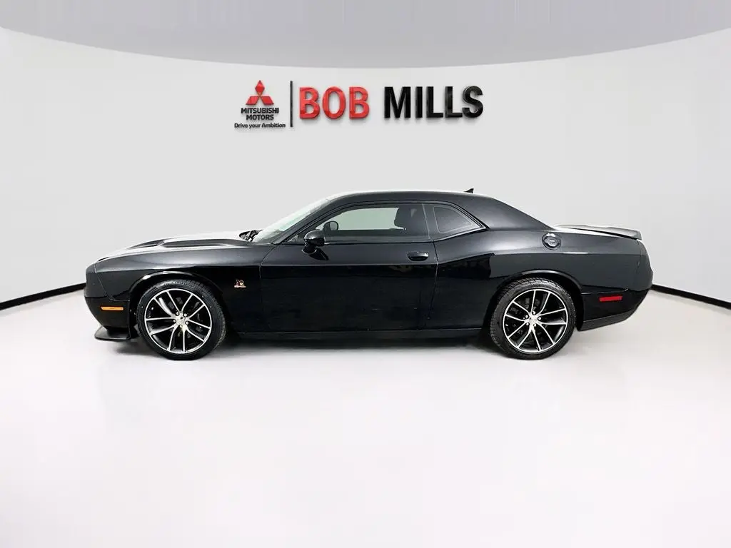 2016 Dodge Challenger Scat Pack photo 4