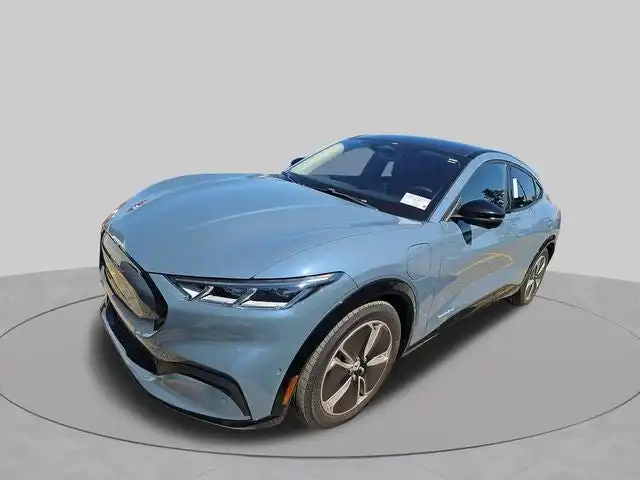 2023 Ford Mustang-Mach-e Premium's photo